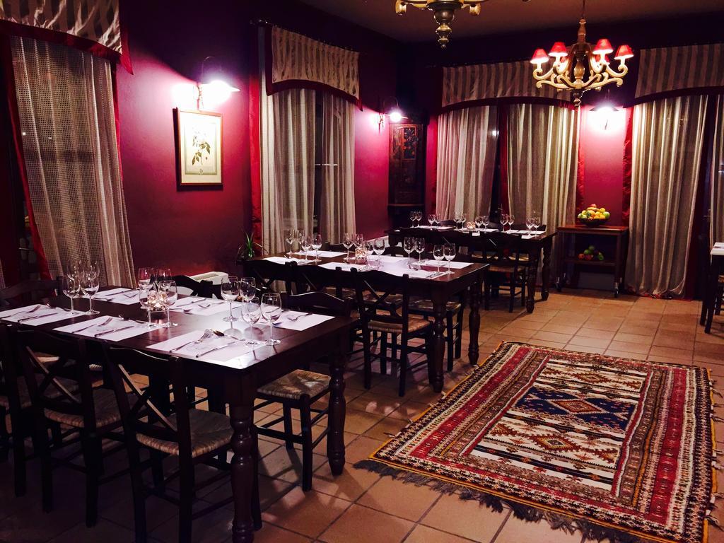 Rocabella Hellinikon Country Hotel ภายนอก รูปภาพ