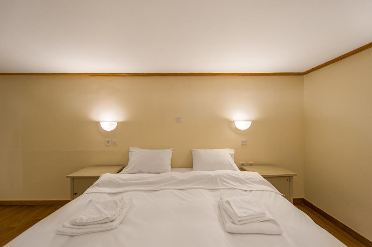Rocabella Hellinikon Country Hotel ภายนอก รูปภาพ