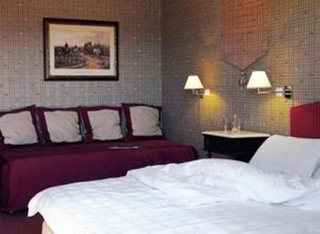 Rocabella Hellinikon Country Hotel ภายนอก รูปภาพ