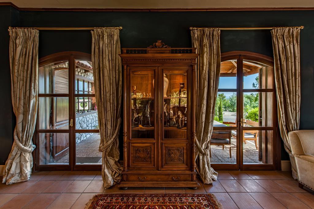 Rocabella Hellinikon Country Hotel ภายนอก รูปภาพ