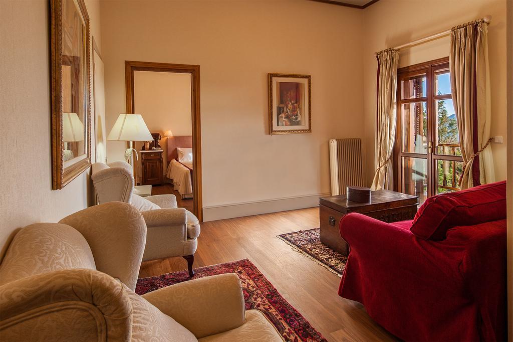 Rocabella Hellinikon Country Hotel ภายนอก รูปภาพ